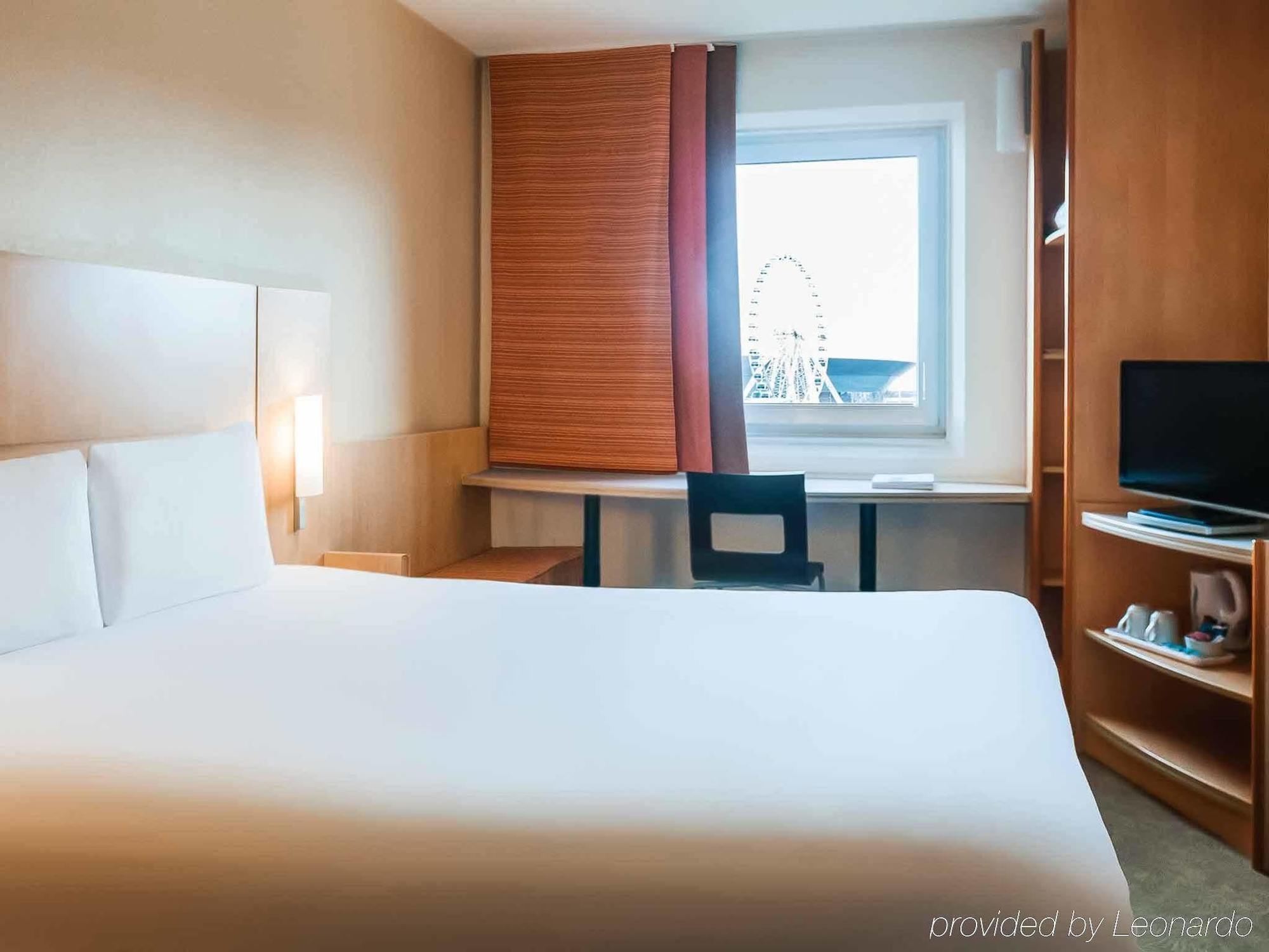 Ibis Liverpool Centre Albert Dock - Liverpool One Exterior photo
